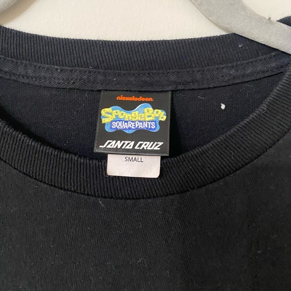 Santa Cruz SpongeBob Black Graphic Tshirt - Picture 5 of 5
